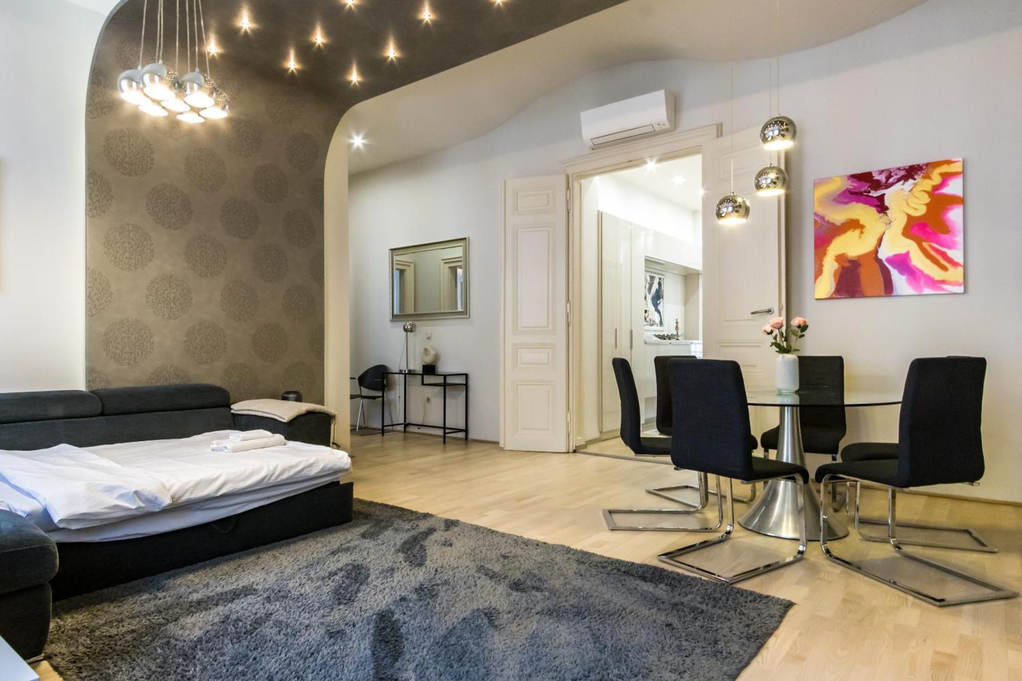 Апартаменты Andrassy Str. Luxury Будапешт